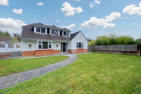 4 bedroom detached house for sale, West Parley