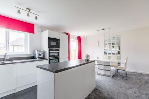4 bedroom detached house to rent, 9032L – Harper Place, Edinburgh, EH17 8BG
