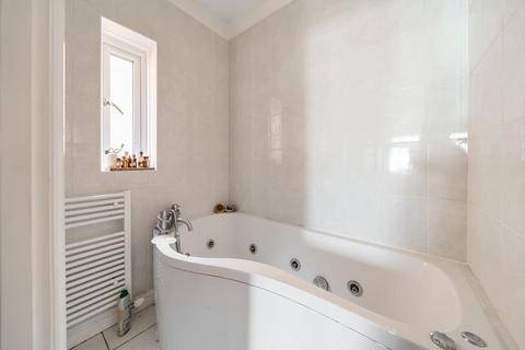 3 Augur Close, Staines-upon-thames, TW18 2DL
