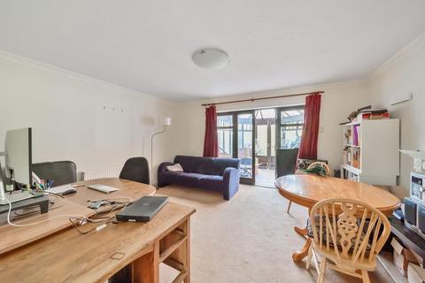 3 Augur Close, Staines-upon-thames, TW18 2DL