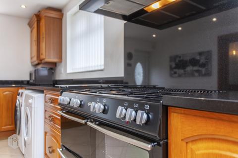 14 Winston Close, Radcliffe, Manchester, M26 4WS
