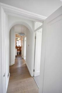 49 Watchfield Court, London, W4 4NB