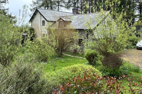 4 bedroom detached house for sale, Cefn Road, Glyn-Brochan, Llanidloes, Powys, SY18