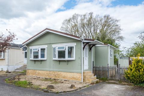 2 bedroom park home for sale, Thameside Court, Witney, Oxfordshire