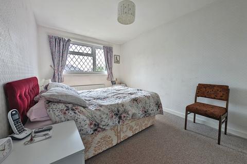 48 Brindley Close, Sheffield, S8 8PX