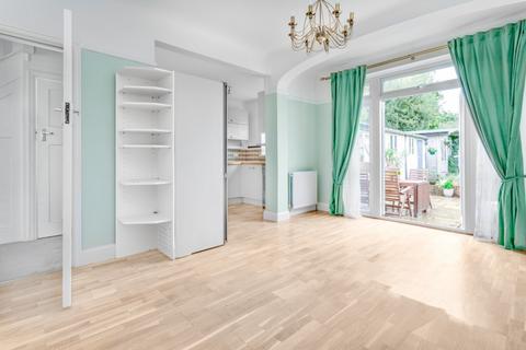 107 Alexandra Drive, Surbiton, KT5 9AE