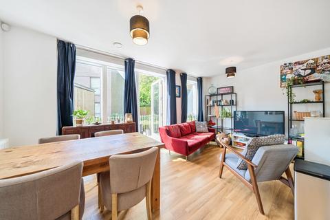 1 bedroom apartment for sale, Adenmore Road, London