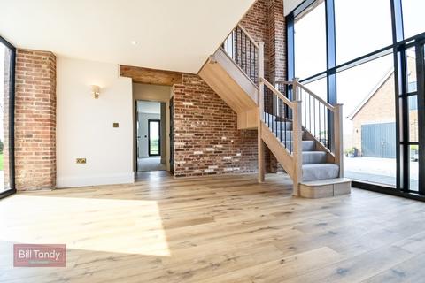 3 bedroom barn conversion for sale, Lichfield Road, Edial, Burntwood, WS7