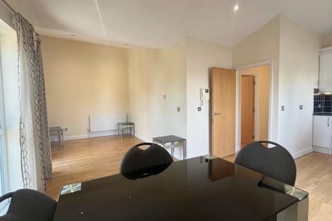2 bedroom flat to rent, 49 Eaton Road, Sutton SM2