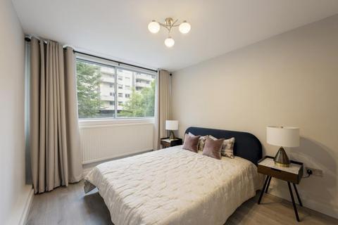 2 bedroom apartment to rent, River Court, London SE1