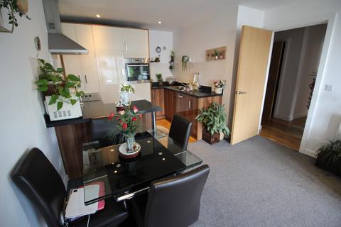 2 bedroom flat for sale, St Johns Gardens, Bury, BL0