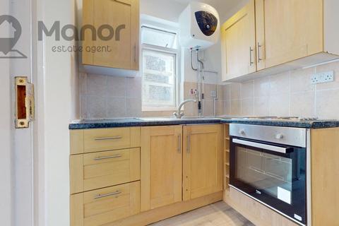 1 bedroom flat to rent, Anglesea Road, Woolwich, SE18 6EG