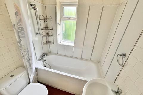 4 Balmer Grove, Blackpool, FY1 5QT