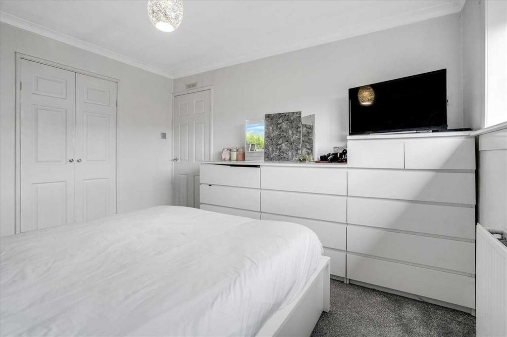 Bedroom One (2)