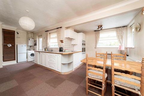 3 bedroom detached bungalow for sale, The Street, Boughton-Under-Blean, ME13