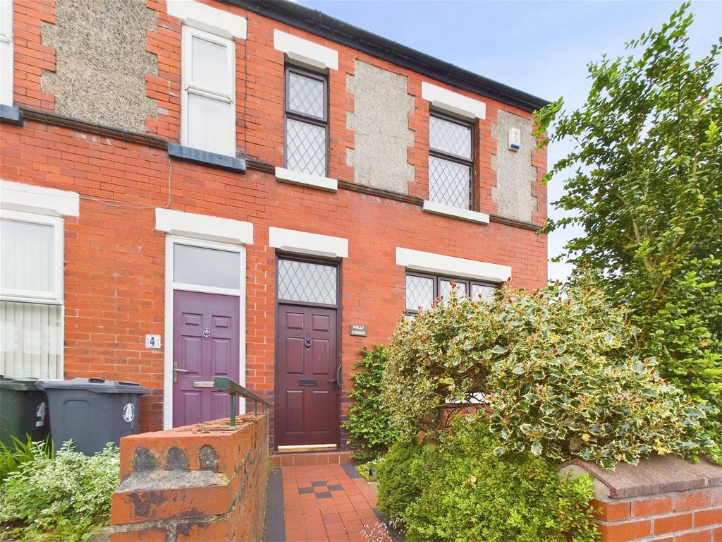 Bridge Street, Ormskirk, L39 4RH 2 bed end of terrace house £165,000