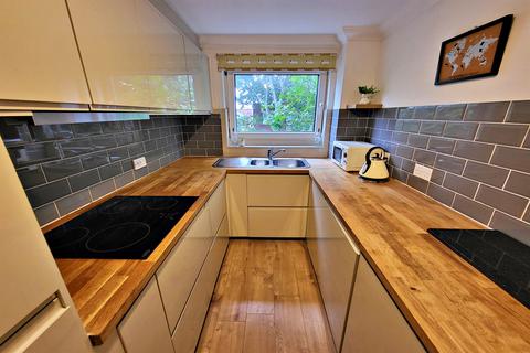 2 bedroom flat for sale, Bournemouth