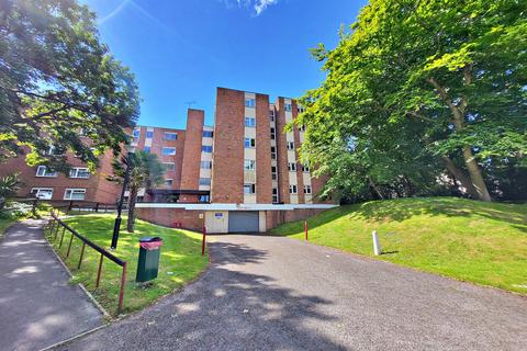 Flat 70, Wimbledon Hall, 3 Derby Road, East Cliff, Bournemouth, BH1 3PS