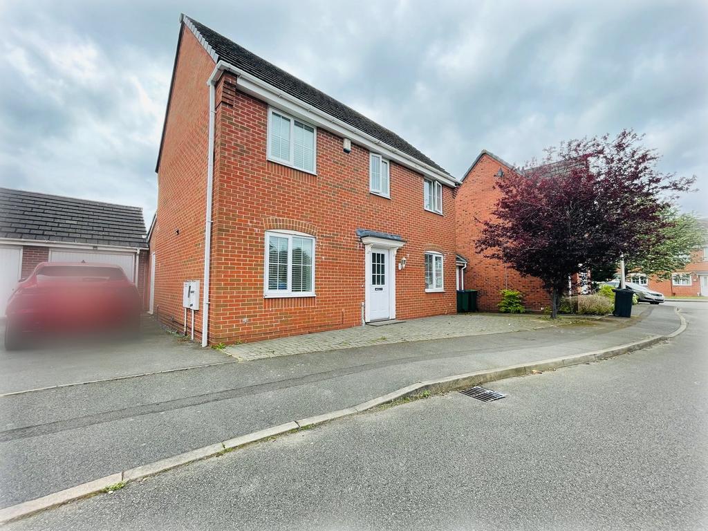 York Crescent, West Bromwich, B70 4 bed detached house for sale £385,000