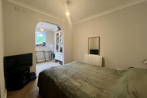 2 bedroom flat for sale, Oaklands, PETERBOROUGH PE1