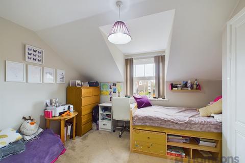 3 bedroom semi-detached house for sale, Croft Avenue, Sittingbourne, Kent, ME10 3FG