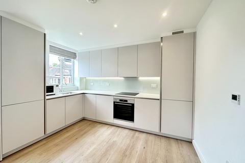 1 bedroom apartment to rent, Crouch End Hill, London N8