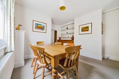 4a Mandalay Road, London, SW4 9ED