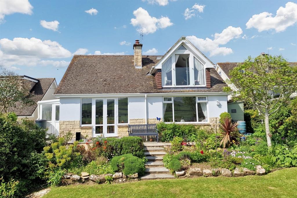 Shipton 3 bed detached bungalow for sale £625,000