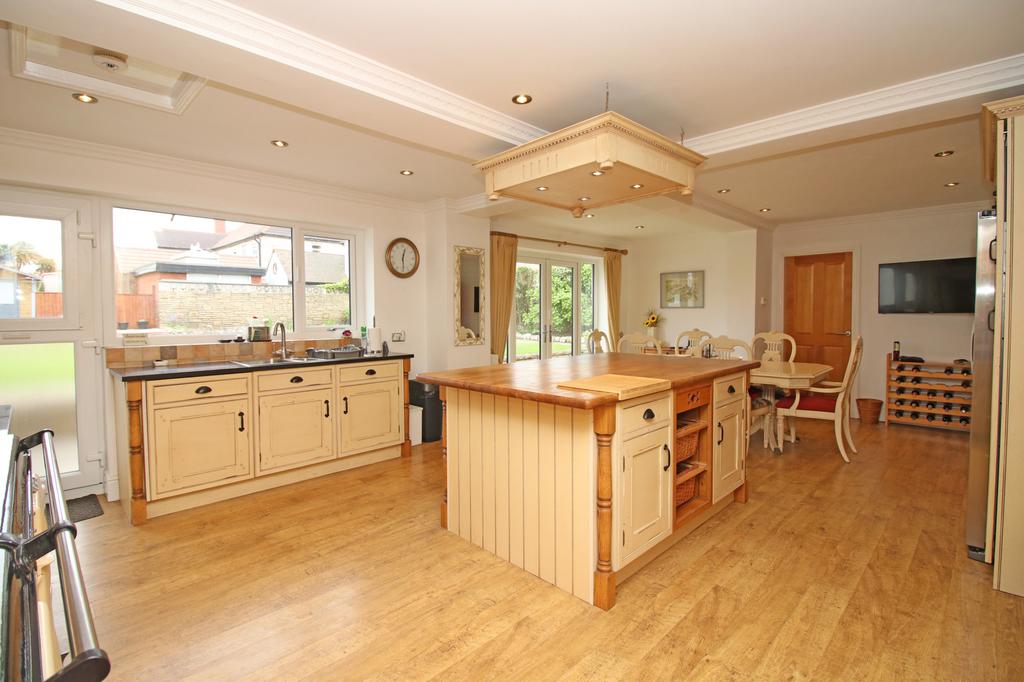 Queens Promenade, Bispham, Blackpool... 5 bed detached house for sale
