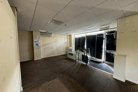 Shop to rent, Barclays Bank PLC, - Bethcar Street, Ebbw Vale