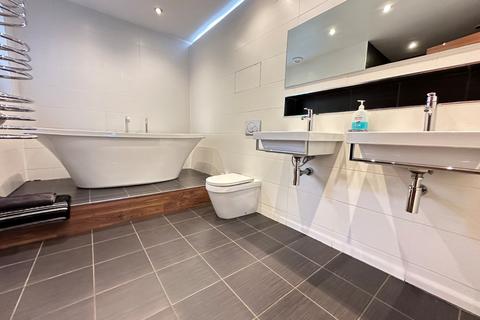 58 Liphook Road, Lindford, Bordon, GU35 0PN
