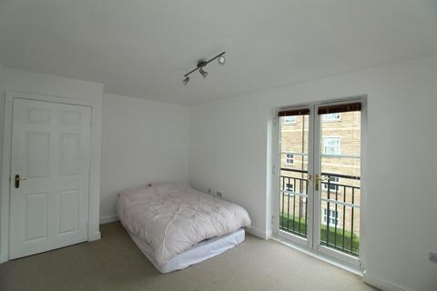 2 bedroom apartment to rent, Broom Mills Road, Leeds