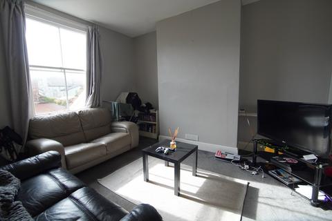 4 bedroom end of terrace house to rent, Bishopston, Bristol BS7