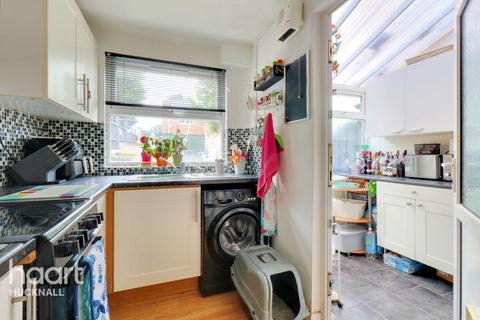 34 Hazel Grove, Hucknall, Nottingham, NG15 6ED