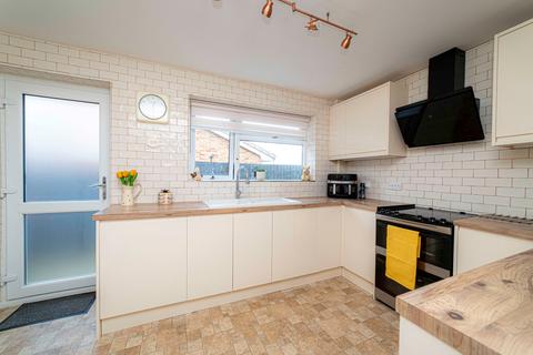 3 bedroom detached bungalow for sale, Chanctonbury Chase, Seasalter, CT5
