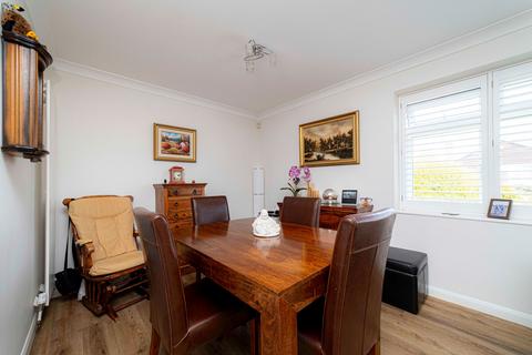 21 Chanctonbury Chase, Seasalter, Whitstable, CT5 4SS