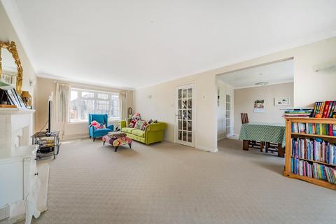 2 Curlew Gardens, Guildford, GU4 7DY