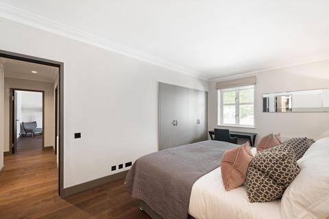 2 bedroom flat to rent, Oak Lodge, Chantry Square, London, W8