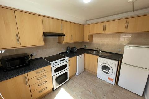 2 bedroom flat to rent, Cherrybank Gardens, City Centre, Aberdeen, AB11