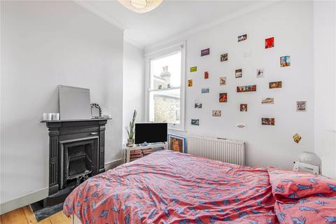 3 bedroom maisonette for sale, Glasford Street, Tooting Broadway, SW17