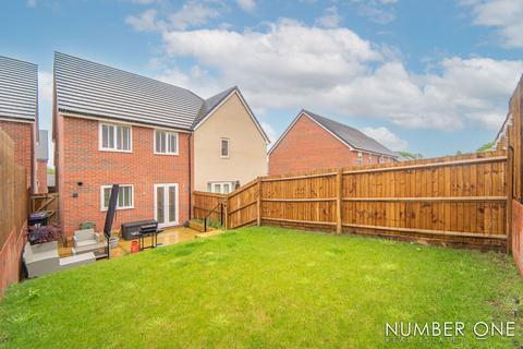 3 bedroom semi-detached house for sale, Heol Lowri, Pontrhydyrun, NP44