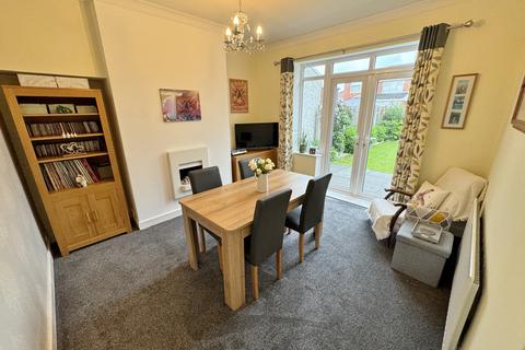 8 Aldwych Drive, Ashton On Ribble, Preston, PR2 1SJ