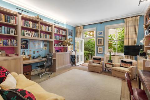 2 bedroom flat for sale, Embankment Gardens, London