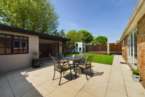 3 bedroom detached bungalow for sale, Derwent Close, Lincoln LN6