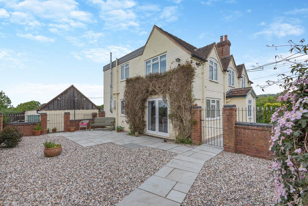 Homer, Much Wenlock, Shropshire, TF13 4 bed equestrian property for