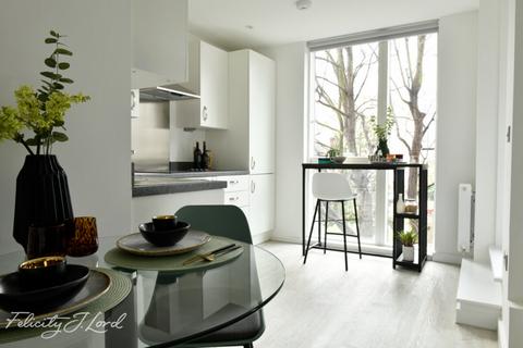 1 bedroom apartment for sale, Greenwich High Road, London