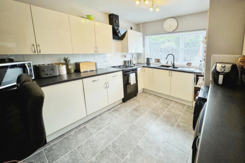 3 bedroom semi-detached house for sale, Hollyhurst Road, Telford TF2