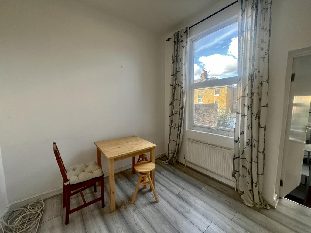 1 bedroom Flat to rent in Finsbury Park