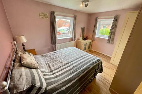 2 bedroom semi-detached house for sale, Lindsey Road, Luton, Bedfordshire, LU2 9SR