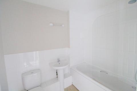 30 Tobermory Close, Slough, SL3 7JG